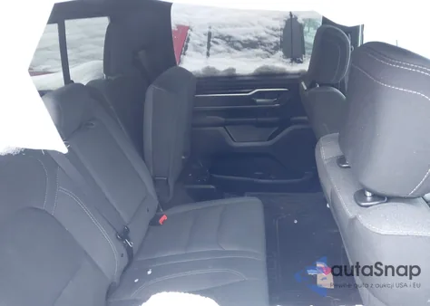 2021 Ram 1500 Big Horn 4X4 5'7 Box из США, поврежденный, VIN 1C6SRFFT0MN723382